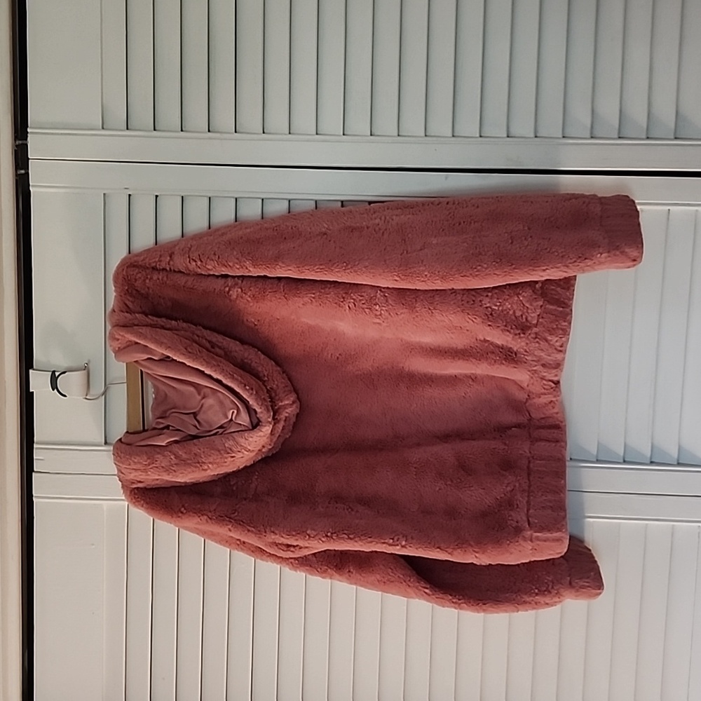 Soft and plush bomber coat in blush pink. Size xl - Picture 3 of 3